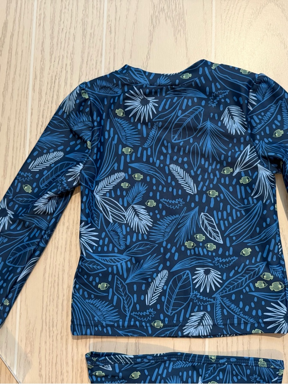 Carter’s Toddler Girl 2T‎ Tropical Fish Rash Guard Swim Set 2PC NWT - Picture 10 of 10